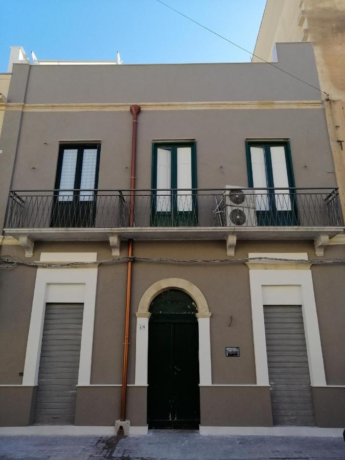 Casa Vacanze Nonna Lina - Trapani Kültér fotó